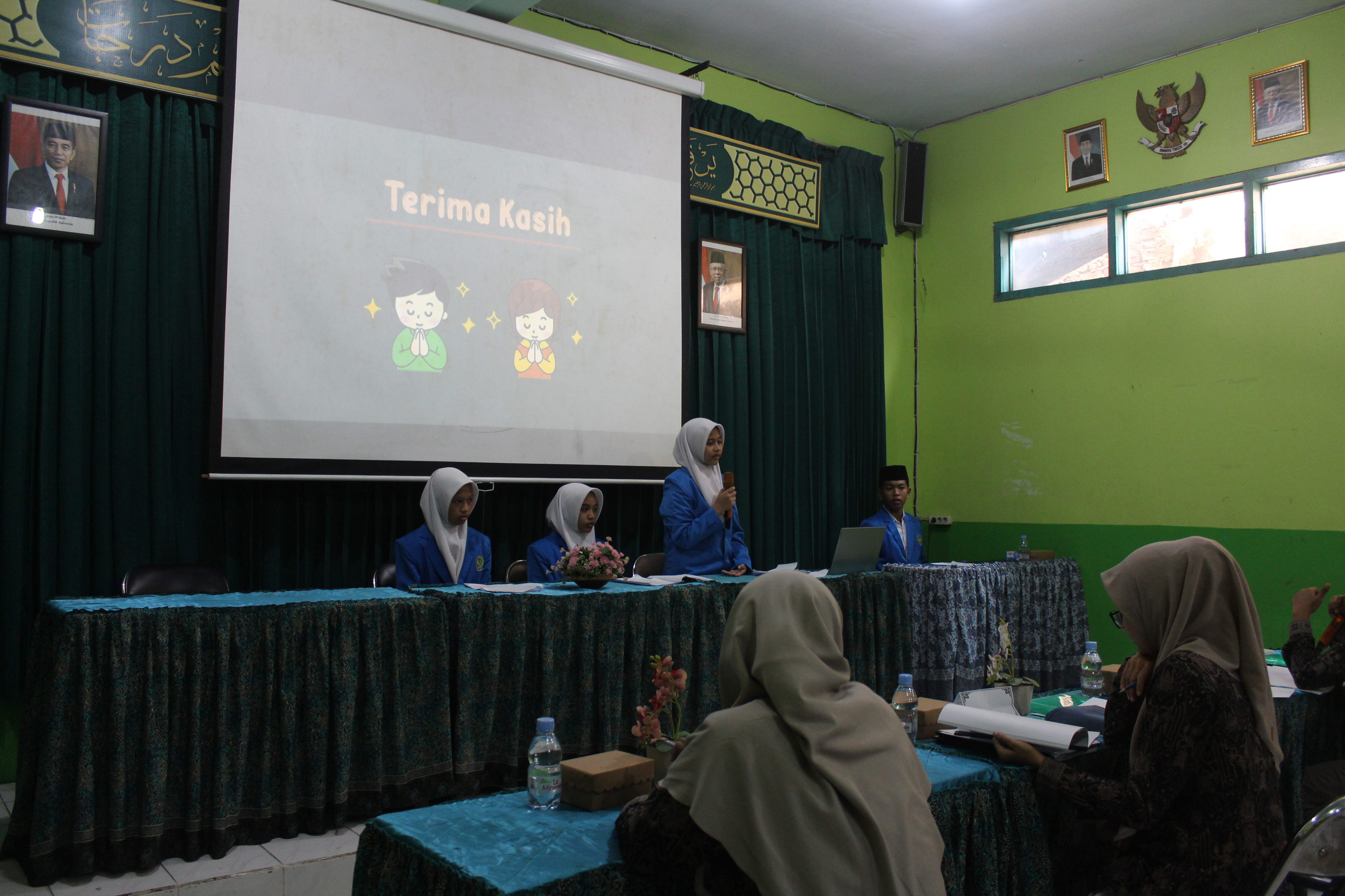 Siswa Kelas 9 SMPI ALMAARIF 01 SINGOSARI Sukses Siswa Kelas 9 SMPI ALMAARIF 01 SINGOSARI Sukses